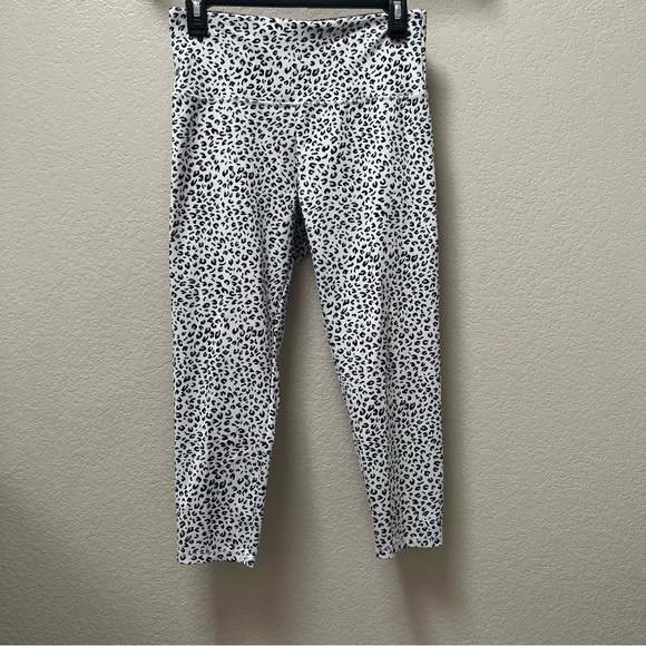 Marika Pants - White Leopard Print Capri Leggings